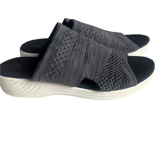 Womens Gray Knit Slip-On Sandals Shoes Size 6.5 Cushioned Sole  Open Toe Design - Picture 1 of 6